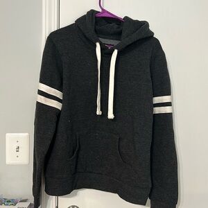 Simple sweater that’s a medium